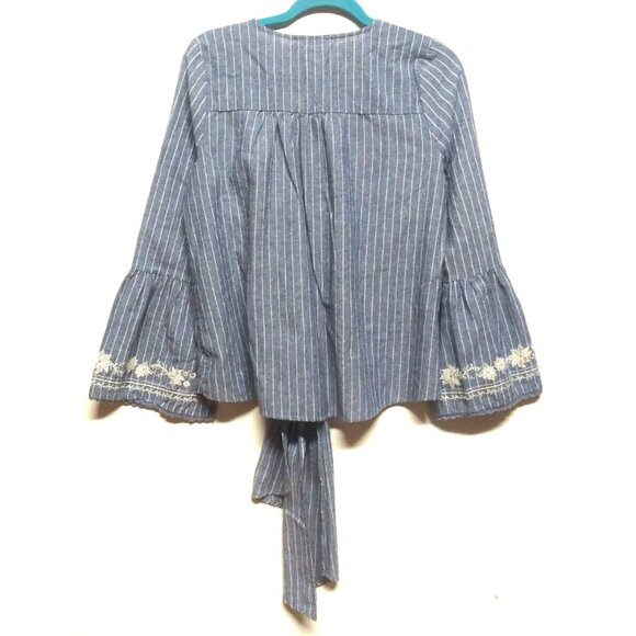 LINEN BLEND Top Bell Flared Sleeve Embroidered Tie Front  Sz M blue white V Neck - Picture 12 of 12